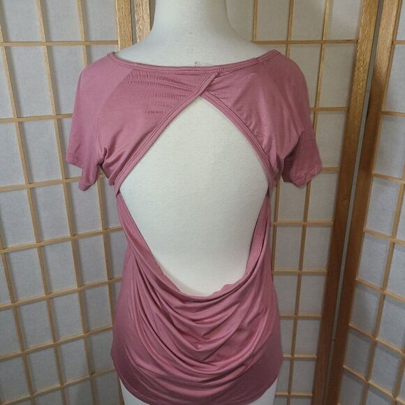 NWT The Free Yoga Sm Open Back Top - Picture 16 of 16
